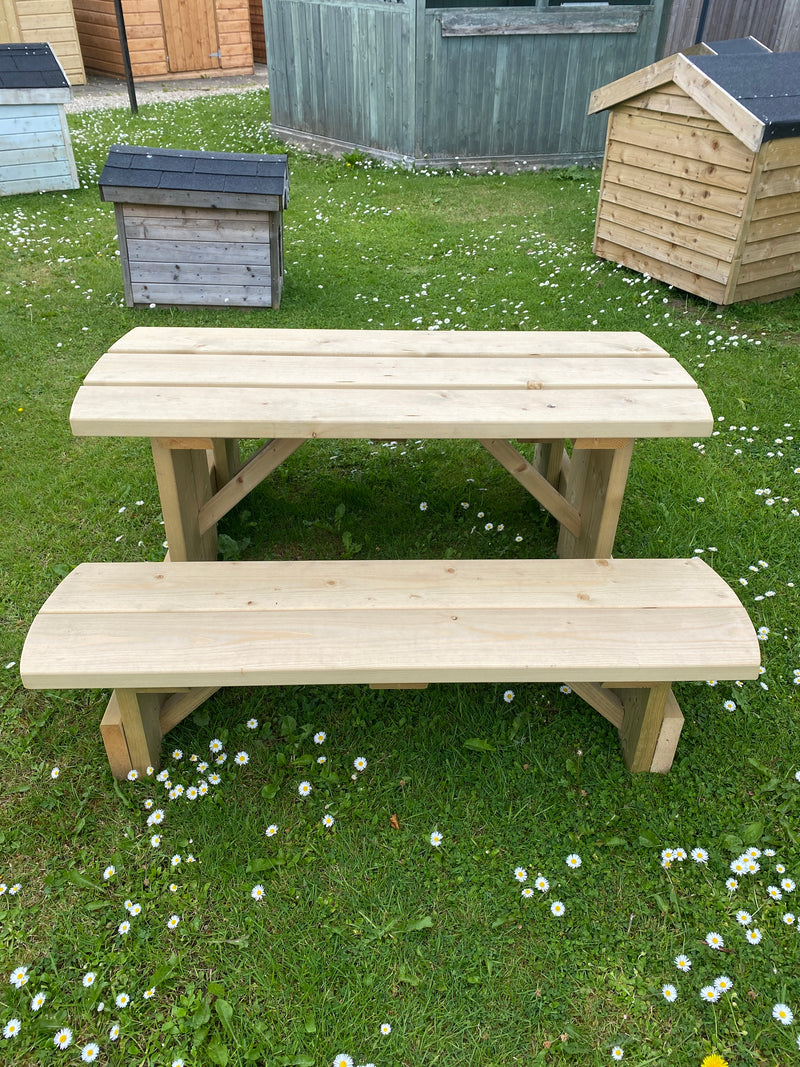 Kids wooden picnic bench, photo 2