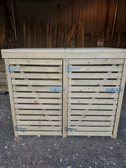 Timber wheelie bin store by Abwood