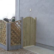 TG&V wooden side gate with arched top by Abwood