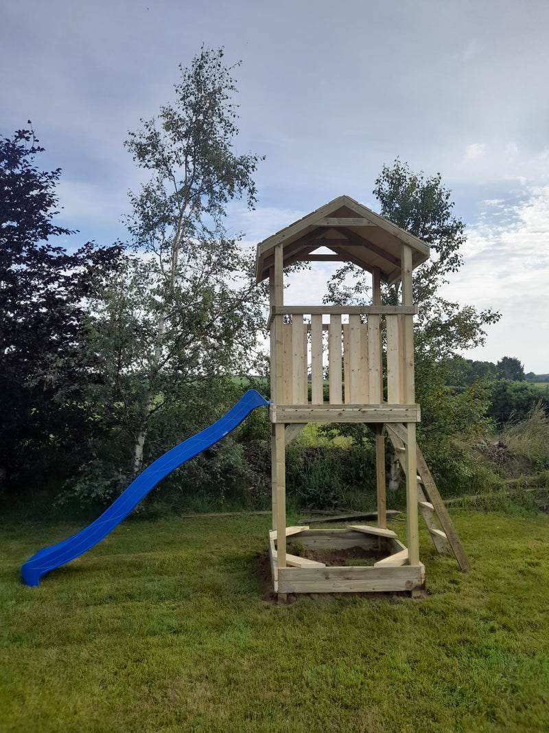 Kids timber play tower by Abwood