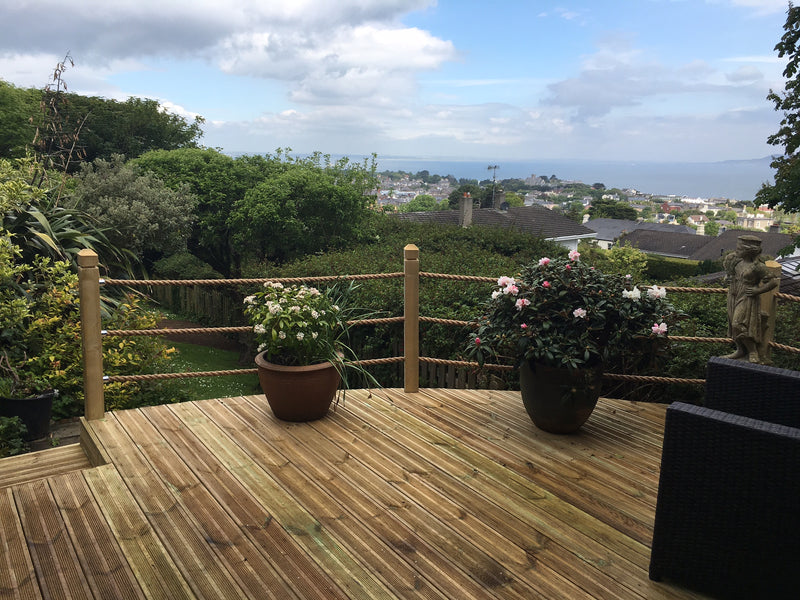 Timber decking, photo 2