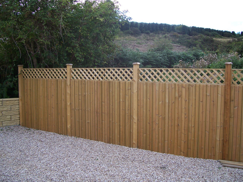 Diamond trellis fence toppers by Abwood