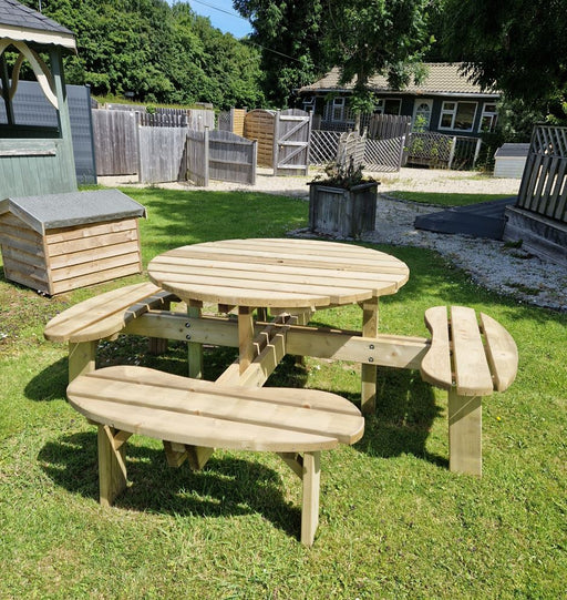 Round wooden picnic bench by Abwood