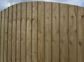 Vertical arched overlap fence panel by Abwood