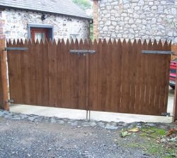 gates cottage wooden timber abwood solid